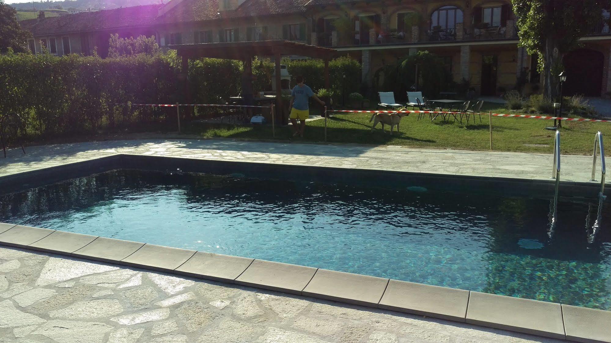Cascina Rocca - Guest House Castiglione Falletto Exterior foto
